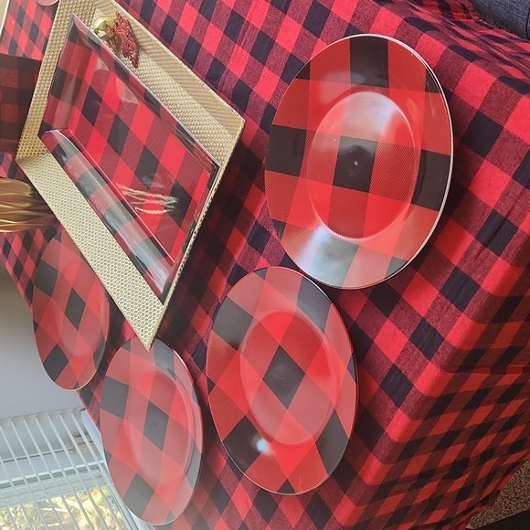Buffalo Check Christmas Decor (8 items) - Picture 8 of 15